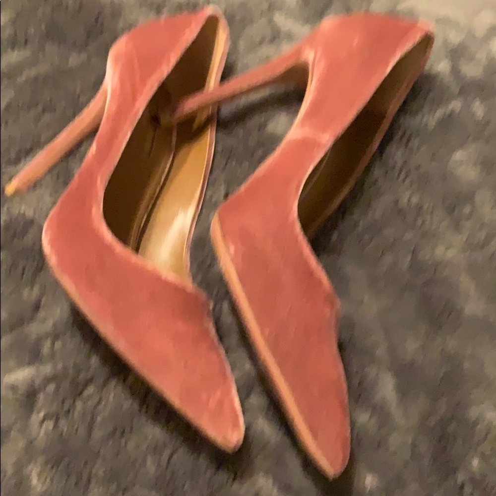 Shoes - Picture 5 of 5